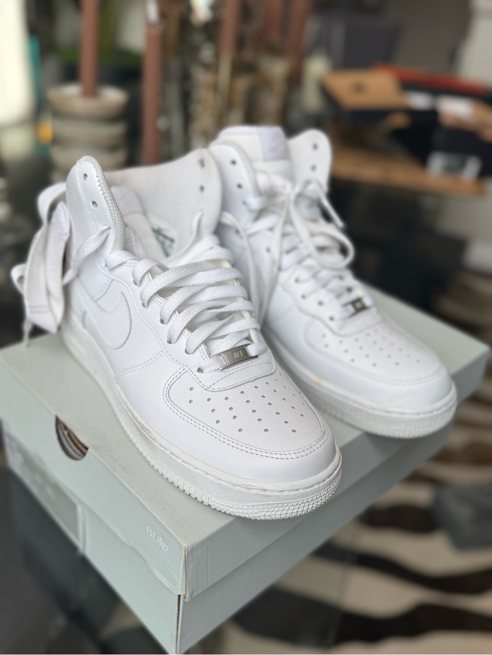 Women’s Nike Air Force 1 High White (Size 9)